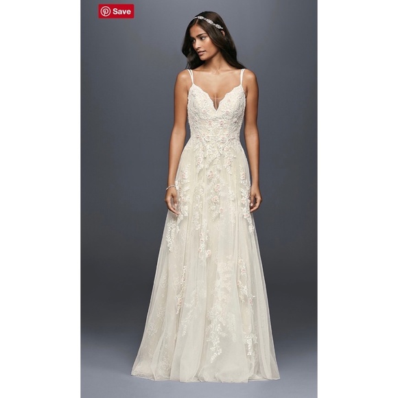 Scalloped A-Line Wedding Dress (Melissa Sweet) - Picture 7 of 8